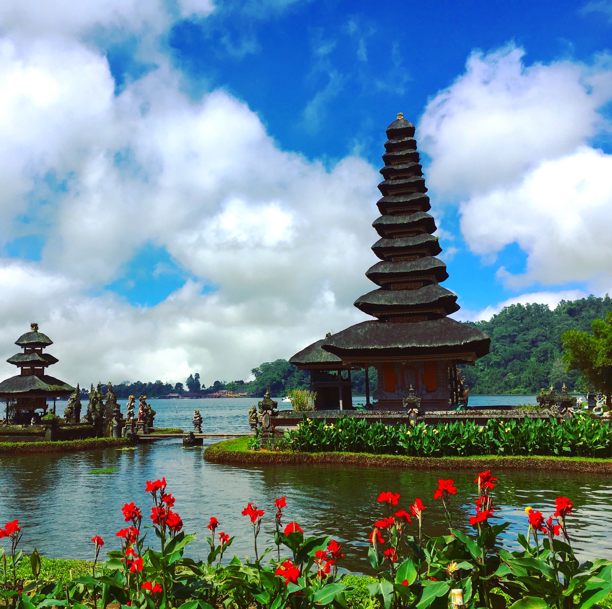 TEMPELJ-BALI